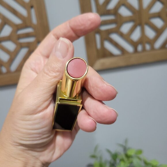Tom Ford Lip Color Satin Matte Lipstick #27 Shameless 0.11oz / 3.3g Fresh NIB - Picture 6 of 7